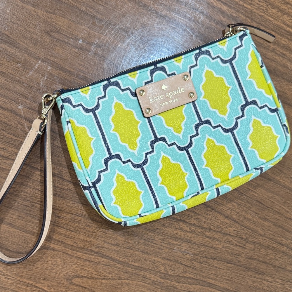 Kate Spade  Wristlet
